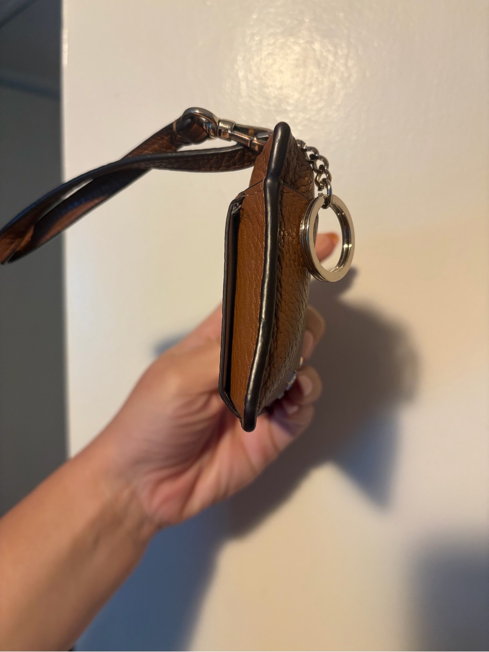 kate spade tan pebbled leather wristlet card case with keyring - Picture 6 of 8
